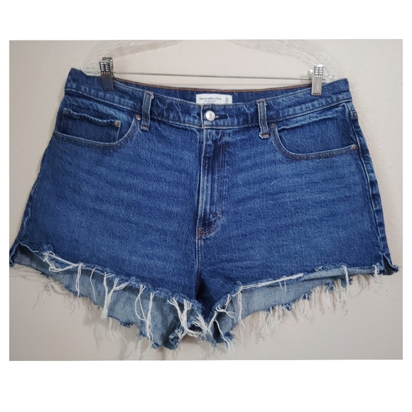 Abercrombie & Fitch Curve Love High Rise The Mom Short Size 33 - Picture 2 of 6